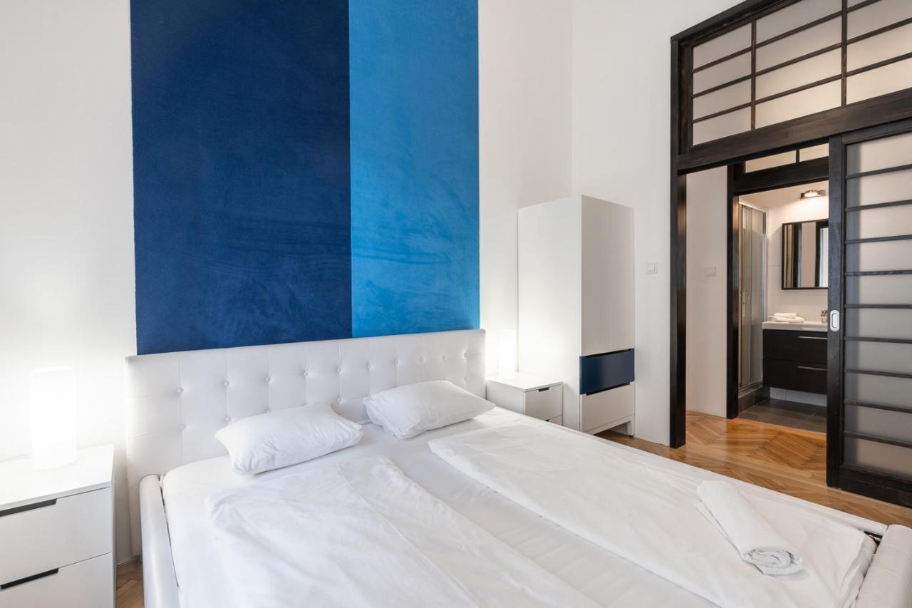 Bright Two-Bedroom Home By The New York Palace Будапеща Екстериор снимка