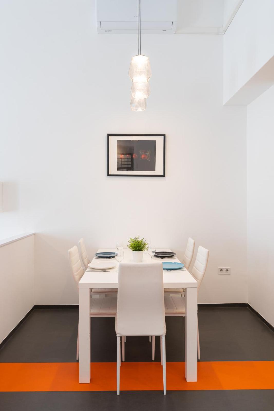 Bright Two-Bedroom Home By The New York Palace Будапеща Екстериор снимка